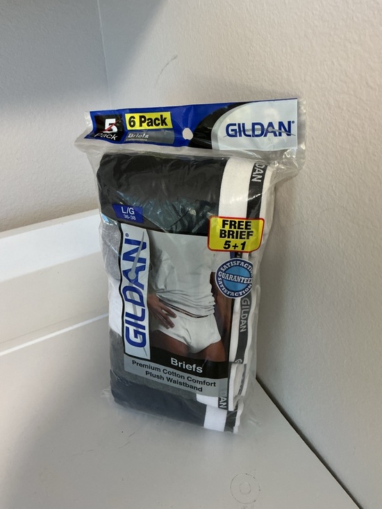 Gildan Other - Gildan Men's Black and White Premium Cotton Briefs - 6 Pack